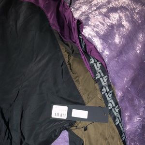 LF Cropped Windbreaker